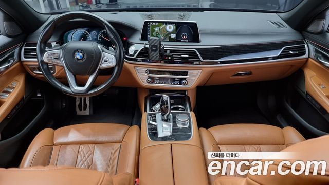 BMW 7 серии 2017 thumb 8