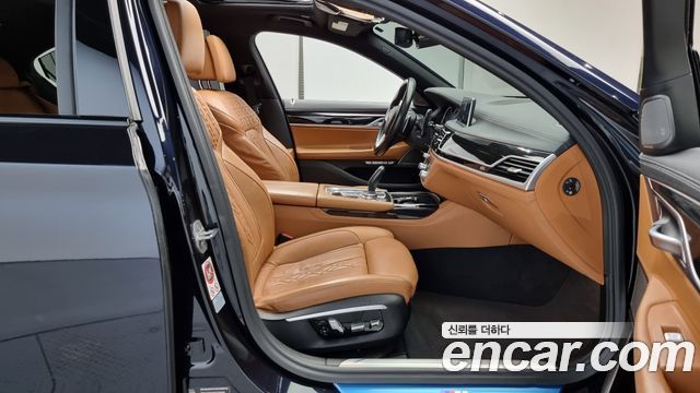 BMW 7 серии 2017 thumb 10