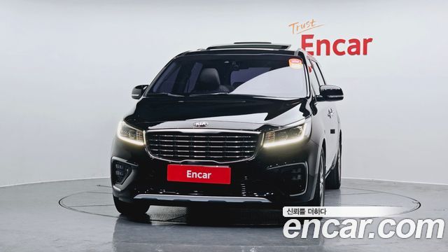 Kia Carnival 2018 thumb 4