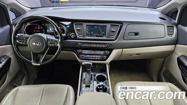 Kia Carnival 2018 thumb 7