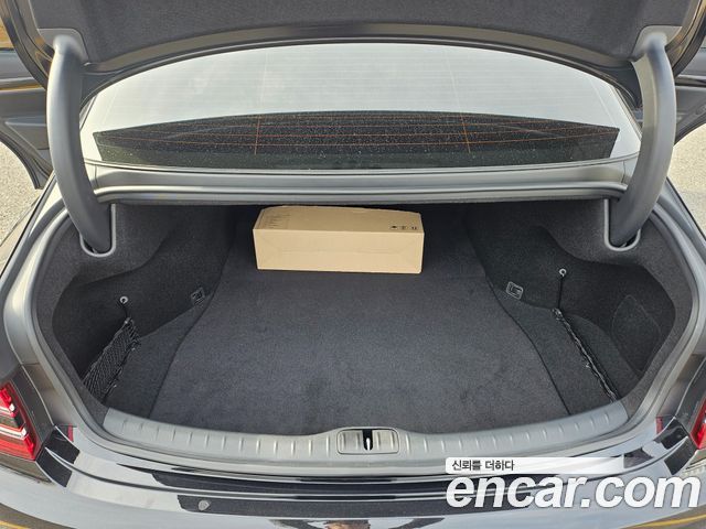 Genesis G80 2023 thumb 10
