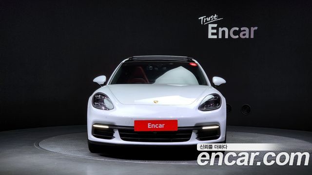 Porsche Panamera 2020 thumb 4