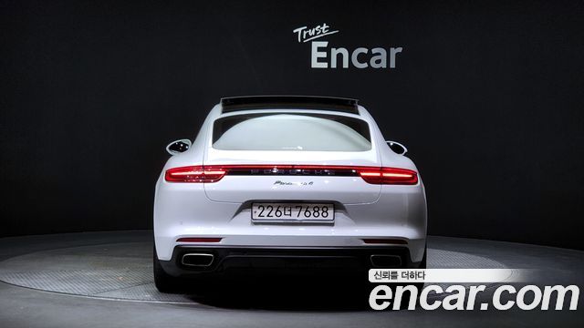 Porsche Panamera 2020 thumb 5