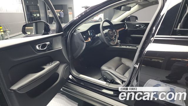 Volvo V60 2019 thumb 10
