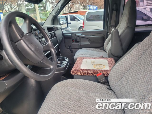 Chevrolet Express Van 2005 thumb 8