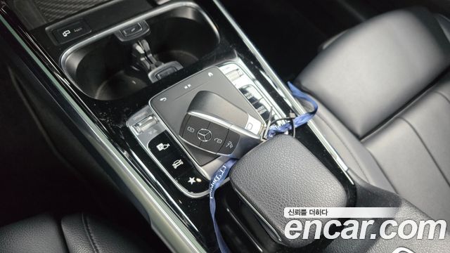 Mercedes-Benz GLB 2020 thumb 10