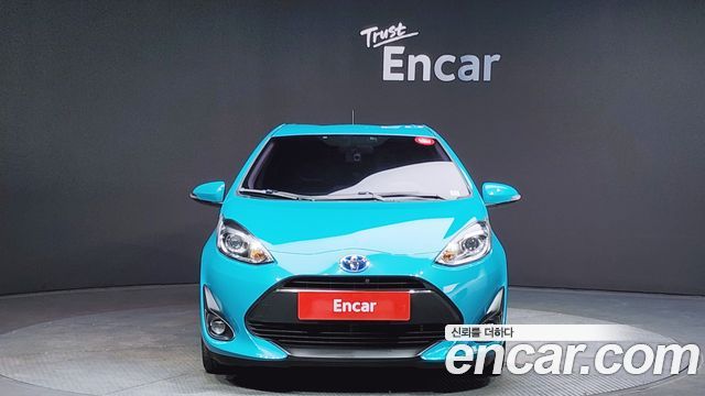 Toyota Prius 2018 thumb 4
