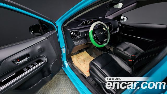 Toyota Prius 2018 thumb 10