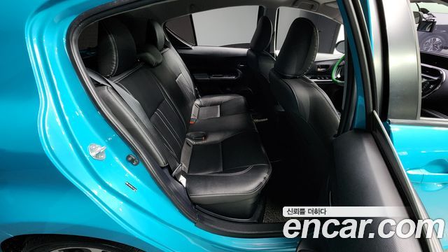 Toyota Prius 2018 thumb 12