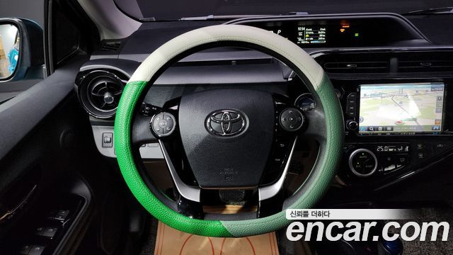 Toyota Prius 2018 thumb 11