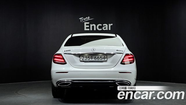 Mercedes-Benz E-Class 2020 thumb 4