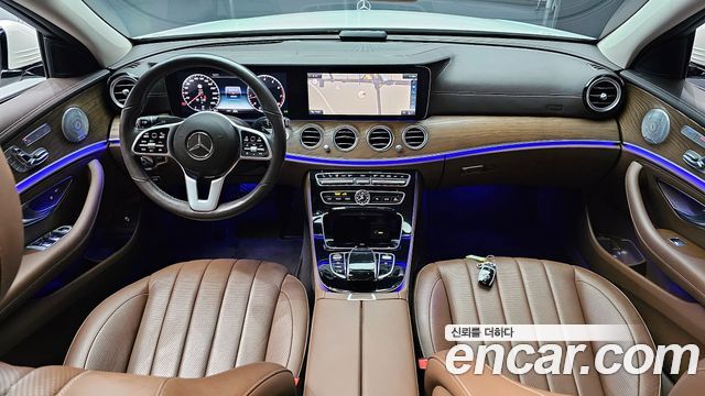 Mercedes-Benz E-Class 2020 thumb 7