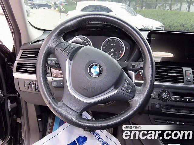 BMW X6 2013 thumb 9