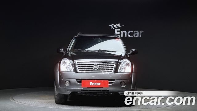 SsangYong Rexton 2012 thumb 4