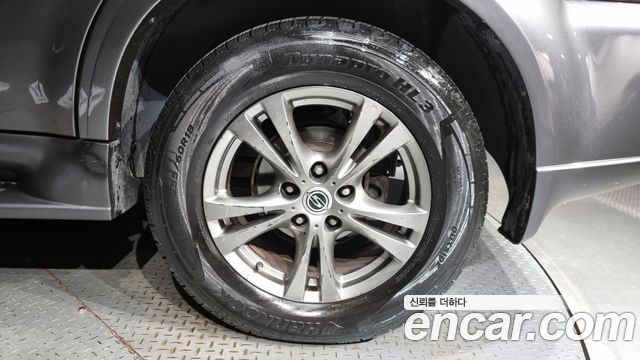 SsangYong Rexton 2012 thumb 6