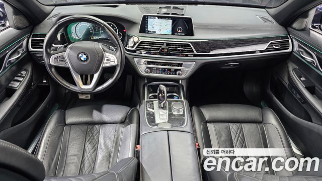 BMW 7 серии 2017 thumb 7