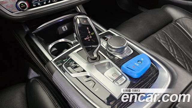 BMW 7 серии 2017 thumb 9