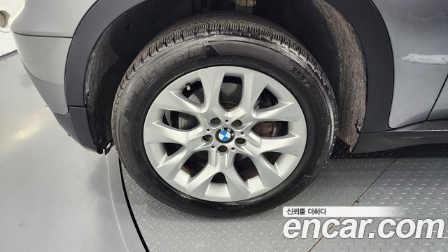 BMW X5 2012 thumb 6