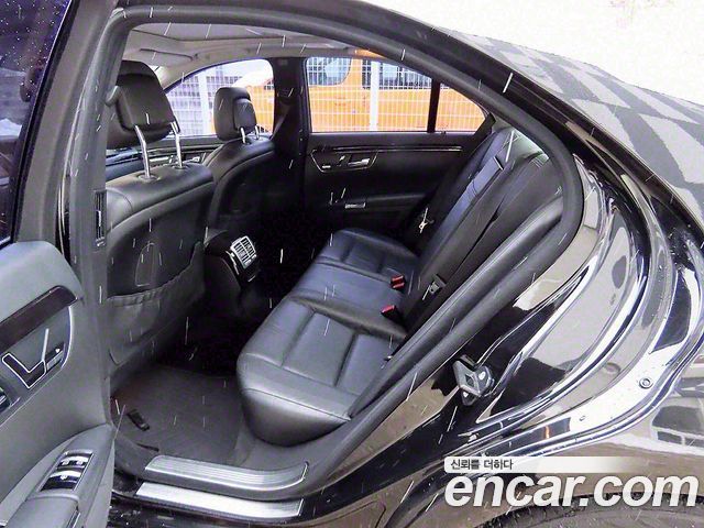 Mercedes-Benz S-Class 2013 thumb 6