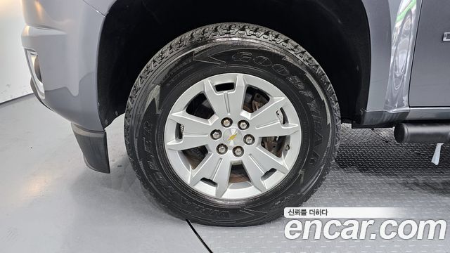 Chevrolet Colorado 2020 thumb 6