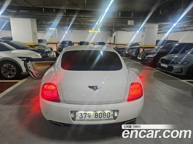 Bentley Continental 2009 thumb 9