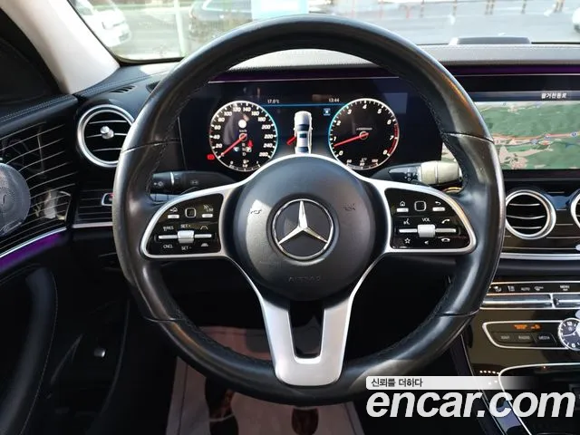 Mercedes-Benz E-Class 2020 thumb 8
