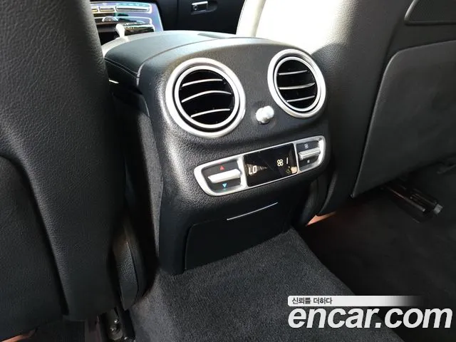 Mercedes-Benz E-Class 2020 thumb 4