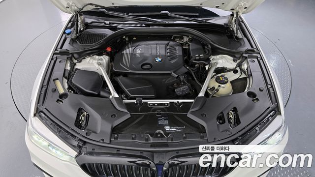 BMW 5 серии 2018 thumb 7