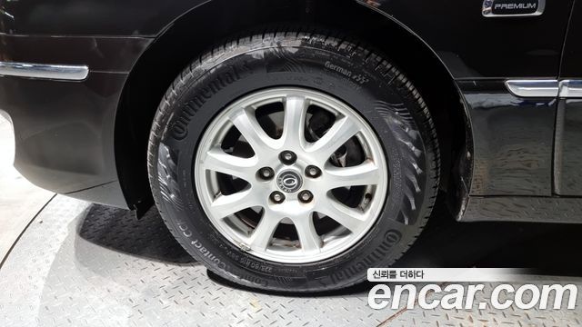 Kia Opirus 2011 thumb 5
