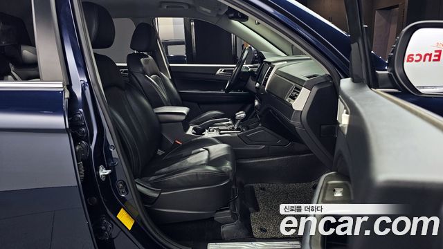 SsangYong Rexton 2019 thumb 10