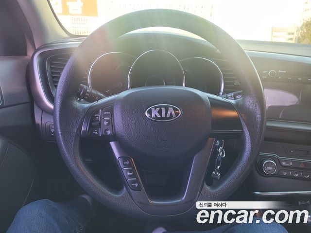Kia K5 2013 thumb 8