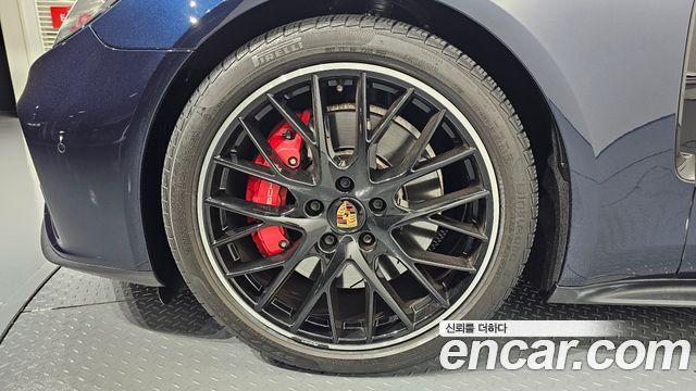 Porsche Panamera 2022 thumb 6