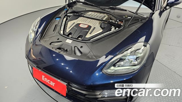 Porsche Panamera 2022 thumb 7