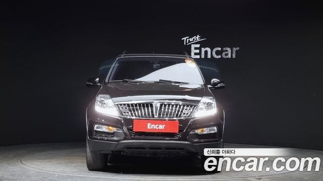 SsangYong Rexton 2015 thumb 4