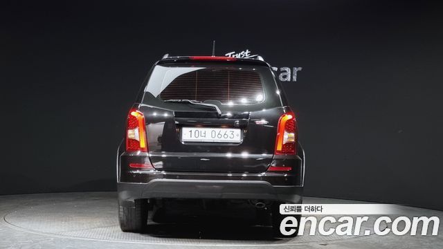 SsangYong Rexton 2015 thumb 5