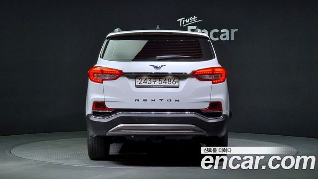 SsangYong Rexton 2020 thumb 5