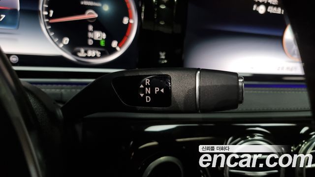 Mercedes-Benz S-Class 2014 thumb 9
