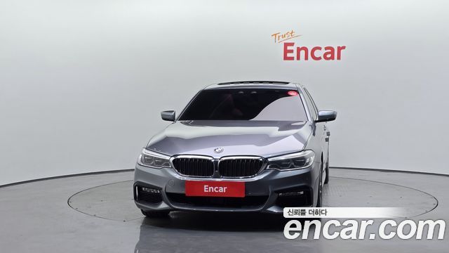 BMW 5 серии 2018 thumb 4