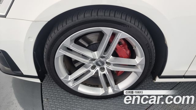 Audi S8 2020 thumb 6