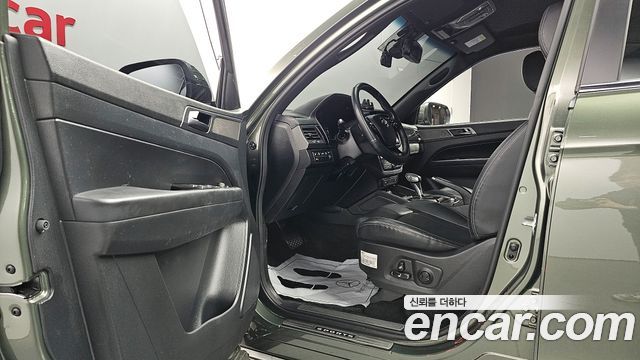 SsangYong Rexton 2022 thumb 10