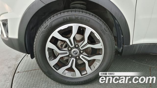 SsangYong Korando 2016 thumb 6