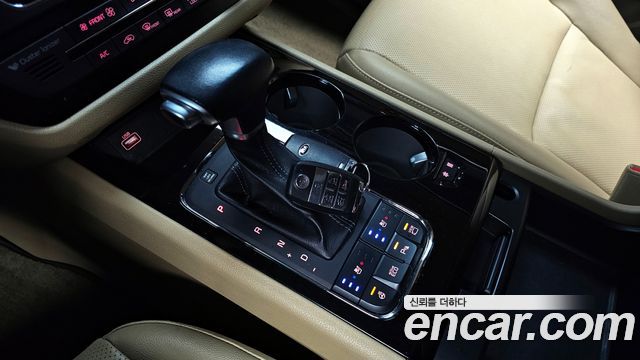 Kia Carnival 2018 thumb 10