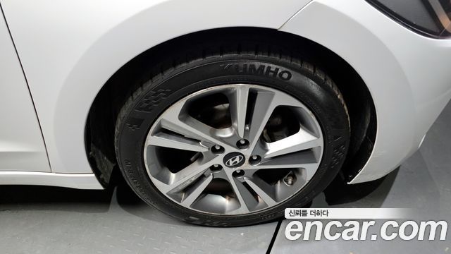 Hyundai Avante 2018 thumb 6