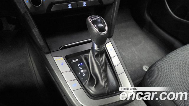 Hyundai Avante 2018 thumb 10
