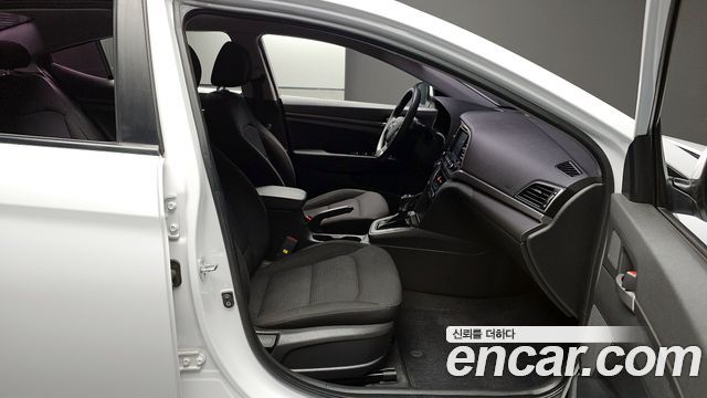 Hyundai Avante 2018 thumb 11