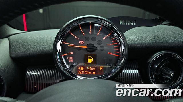 Mini Clubman 2012 thumb 9