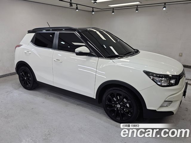 SsangYong Tivoli 2016 thumb 3
