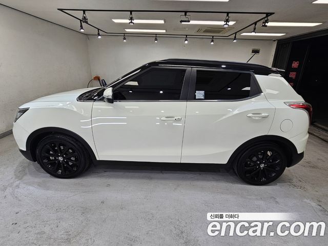 SsangYong Tivoli 2016 thumb 5