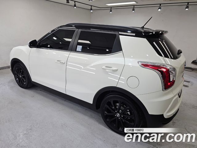 SsangYong Tivoli 2016 thumb 7