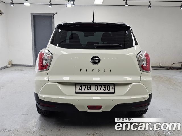 SsangYong Tivoli 2016 thumb 8